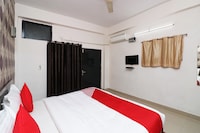 OYO White Inn