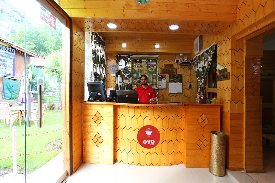OYO 9084 Hotel Tourist Palace, Pahalgam, Pahalgam