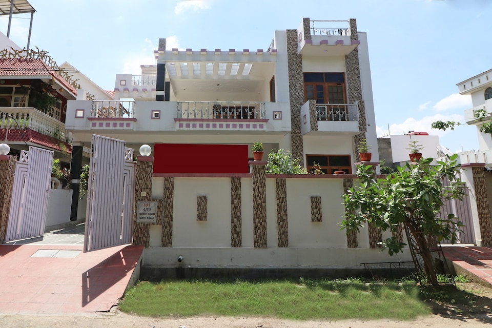 OYO 9008 Hotel JMD Inn, Gomti Nagar Lucknow, Lucknow