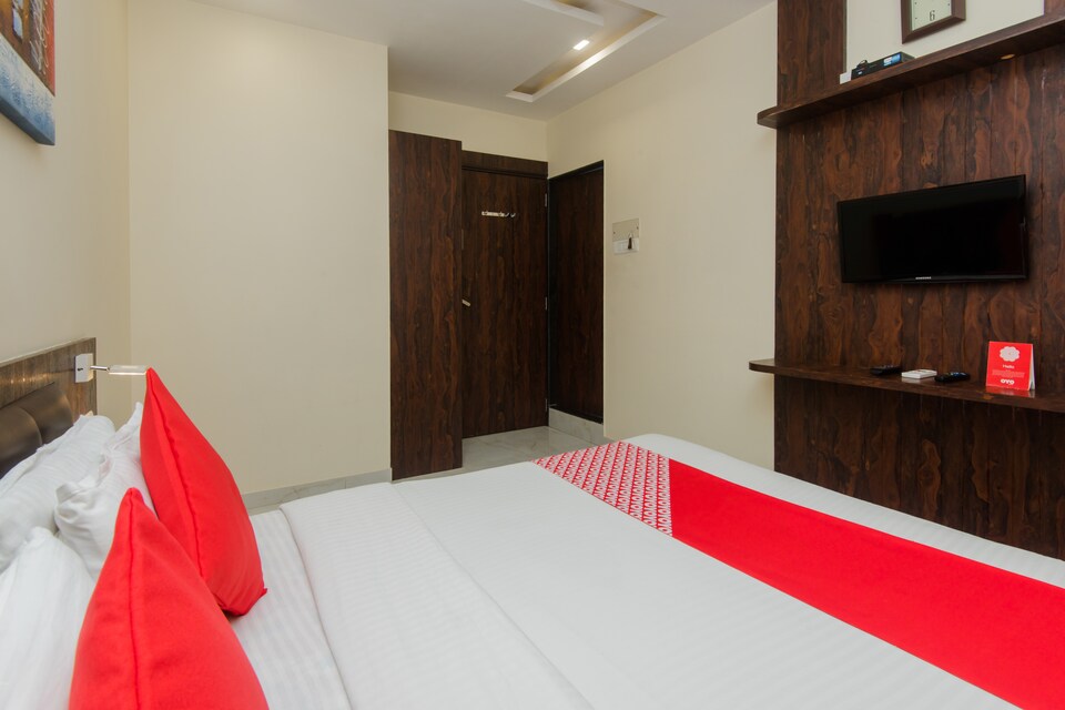 OYO 7153 Hotel Amber, Mumbai CST-Churchgate-Colaba, Mumbai
