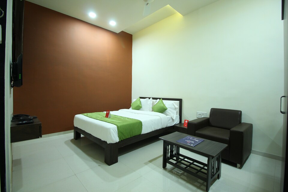 OYO 8993 Hotel Maher Inn, Ahmedabad Airport, Ahmedabad