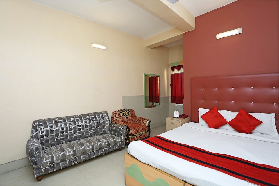 OYO 1238 near Park Circus, Park Circus Kolkata, Kolkata