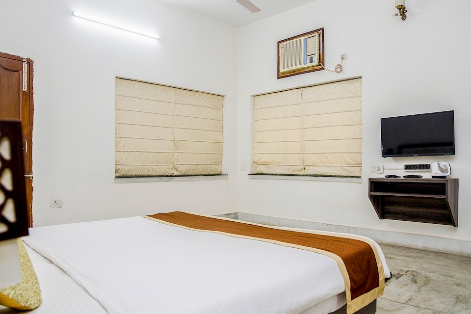 OYO 6774 Apartment The White Feathers, Salt Lake Kolkata, Kolkata