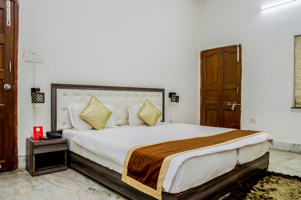 OYO 6774 Apartment The White Feathers, Salt Lake Kolkata, Kolkata