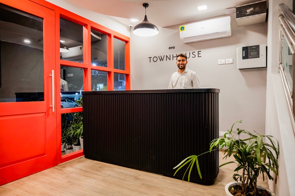 OYO Townhouse 345 Vijay nagar, Vijay Nagar Indore, Indore