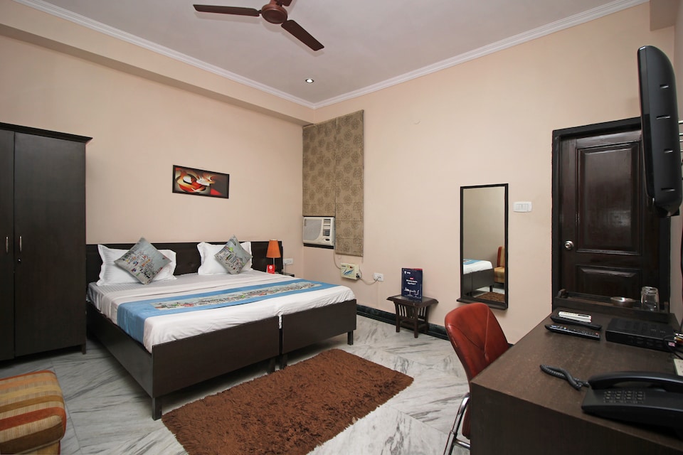 OYO 65771 New Era Residency, Huda 2, Gurgaon