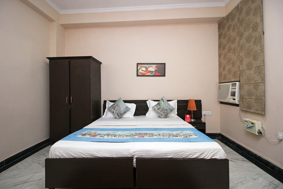 OYO 65771 New Era Residency, Huda 2, Gurgaon