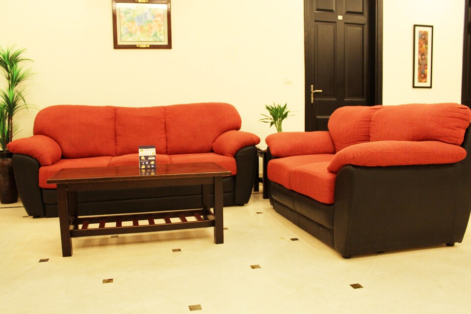 OYO 1240 Hotel La Residence, Cyber City Extension, Gurgaon