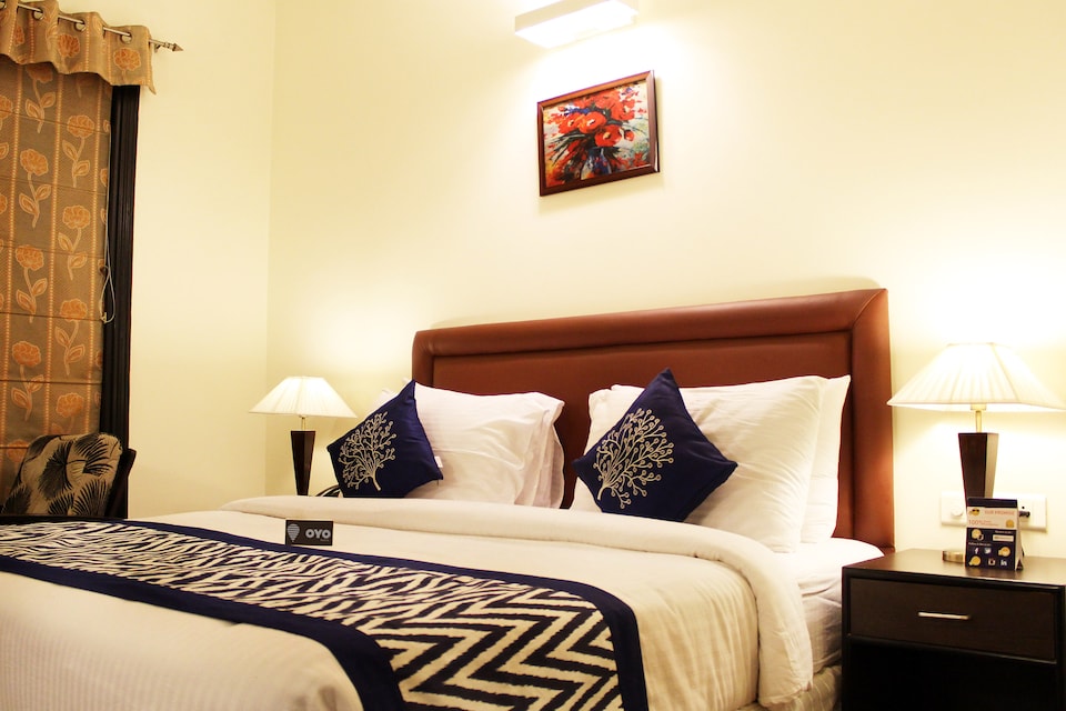 OYO 1240 Hotel La Residence, Cyber City Extension, Gurgaon