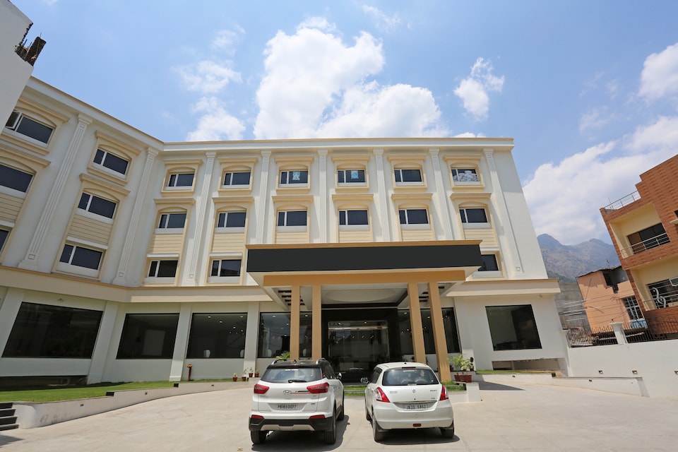 OYO 9033 Hotel Royal Krishna, Katra, Katra