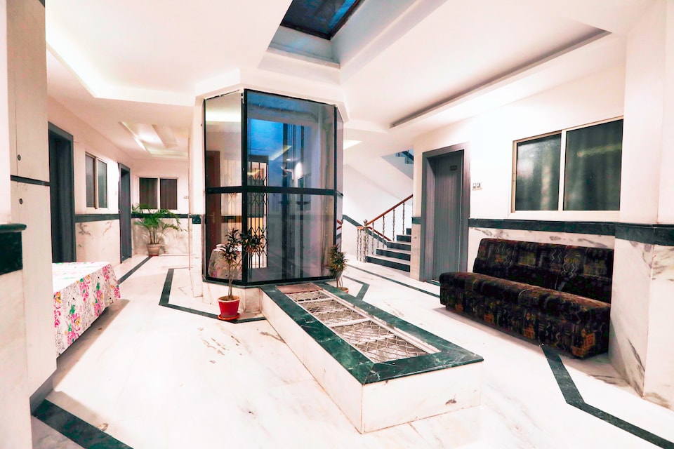 Collection O Birla Museum Bhopal Formerly CT Palace, New Market Bhopal, भोपाल