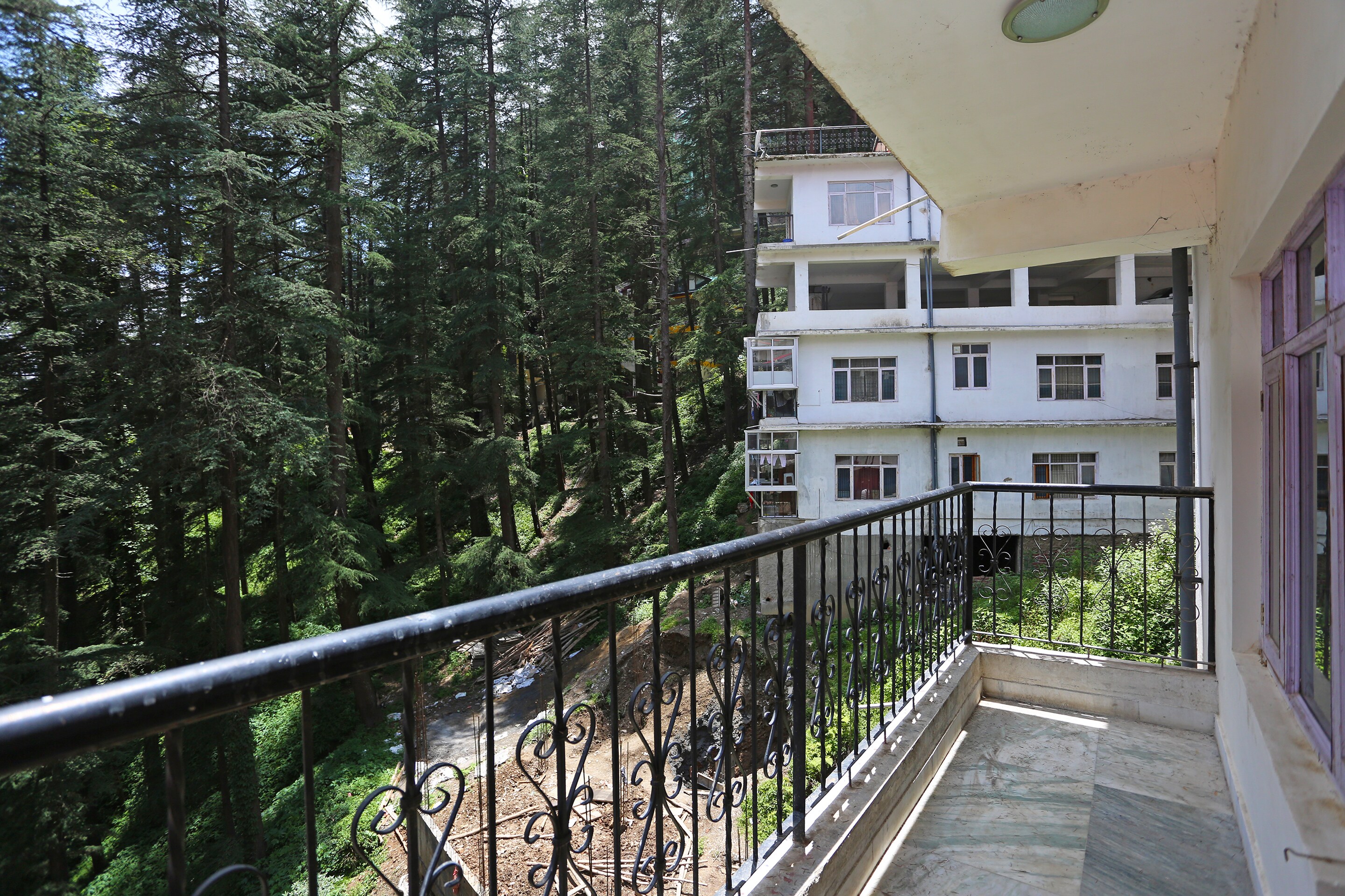 Photo of OYO 9103 Home 4BHK Pinewood Valley