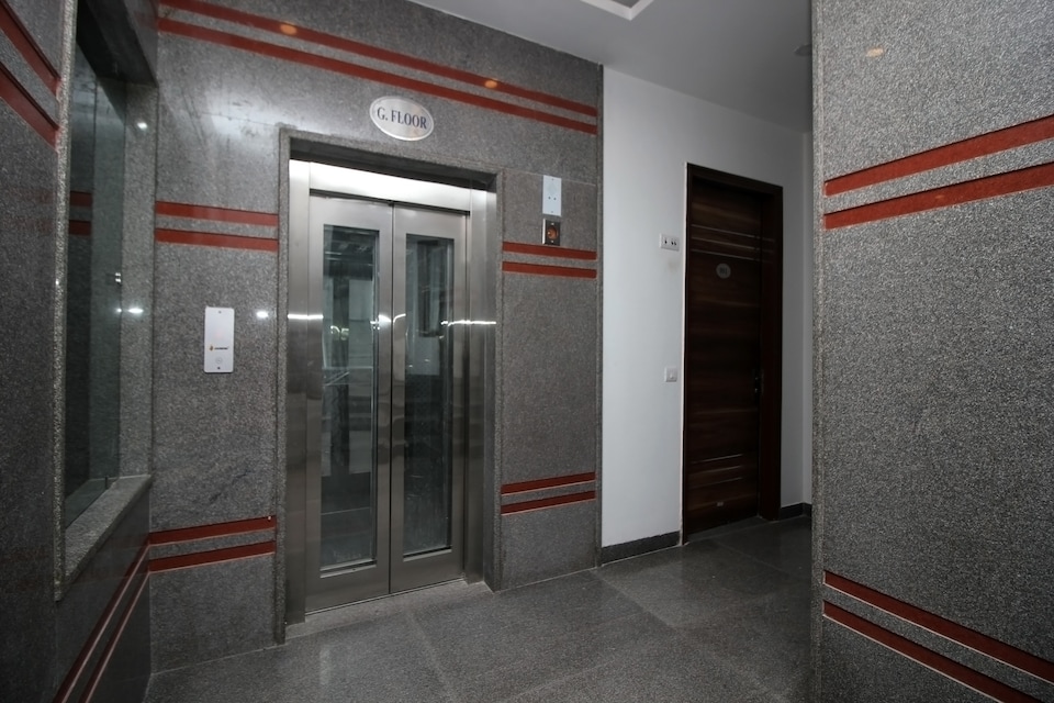 Hotel O Hotel Blu Pebbles, Airport Delhi, Delhi Transit