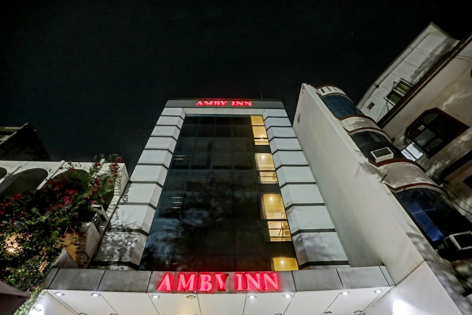 OYO Townhouse Amby Inn Lajpat Nagar, Lajpat Nagar Delhi, Delhi