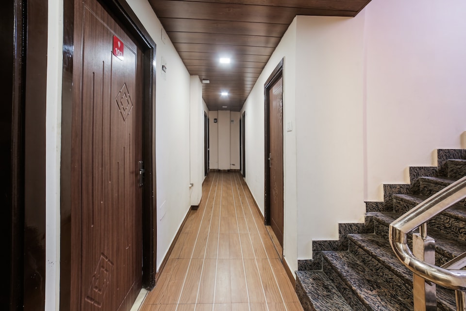 OYO Flagship 111 Canal Road, Rajpur Road Dehradun, Dehradun
