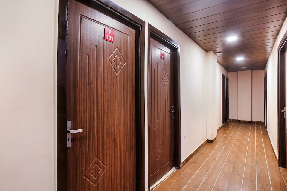 OYO Flagship 111 Canal Road, Rajpur Road Dehradun, Dehradun