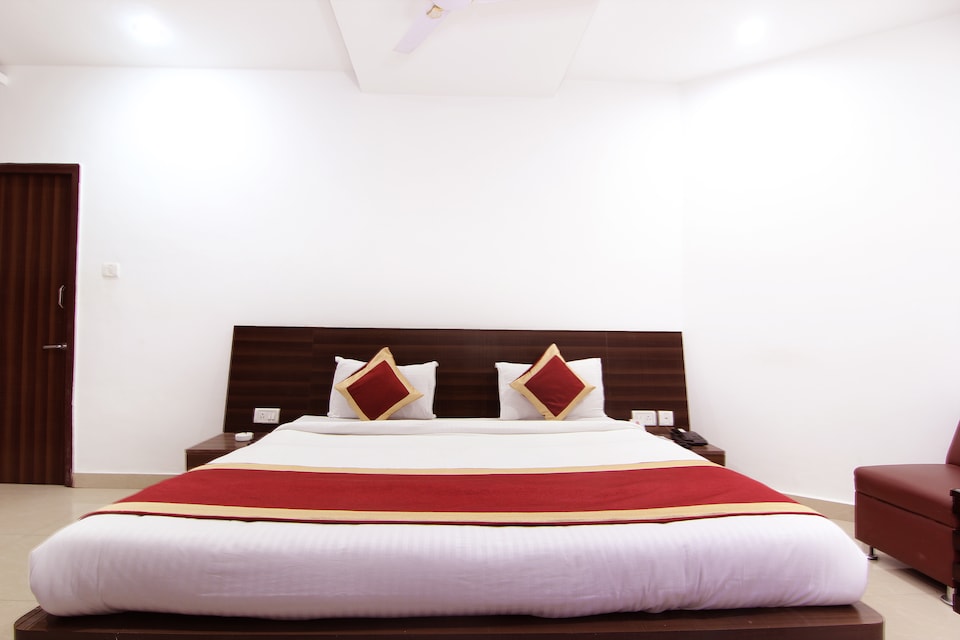 OYO 6804 होटल बुद्ध रेजीडेंसी, Hazratganj Lucknow, लखनऊ
