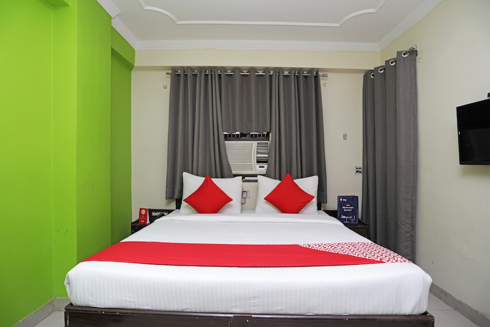 OYO Flagship 118 Atithi Satkar Dashashwmedh, Godowlia, Varanasi