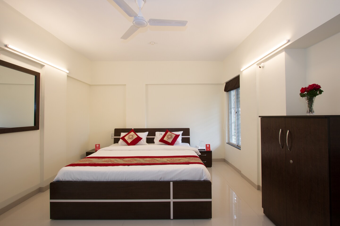 OYO 9052 Leisurely Abode Pune - Pune Hotel Reviews, Photos, Offers