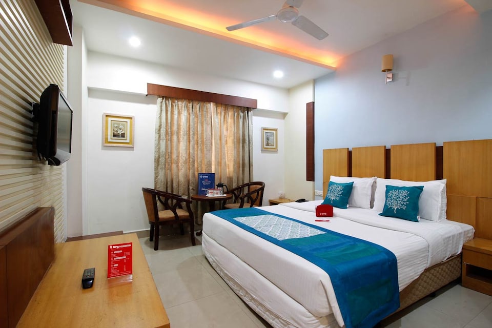 OYO Hotel Landmark, Nakkalagutta Hanamkonda Warangal, Warangal