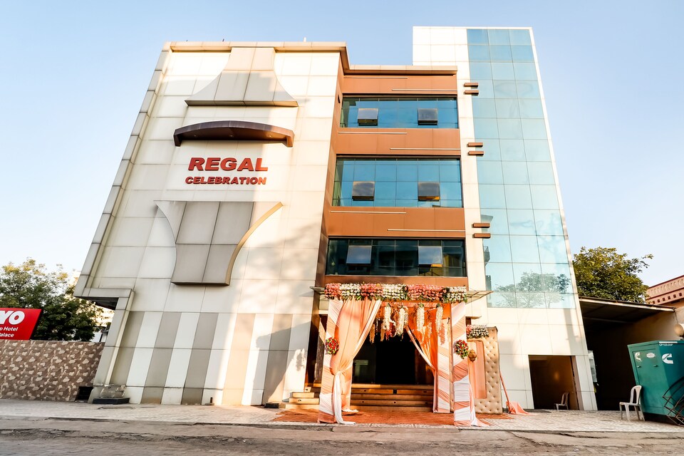 Capital O 8408 Orient Palace, Bus Stand Nagpur, Nagpur