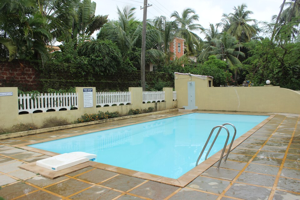 OYO Villas 2BHK 6276 Close To Club Cubana, Baga Goa, Goa