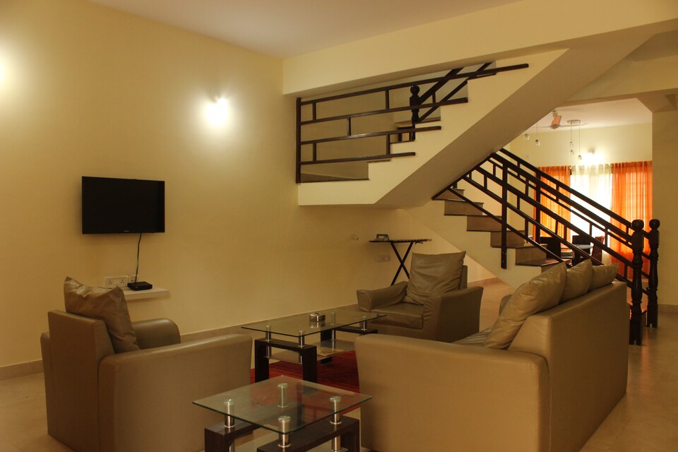 OYO Villas 6290 3BHK 700m from Club Cubana, Baga Goa, गोवा