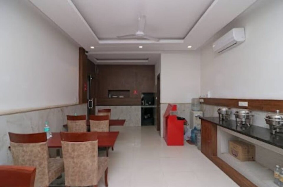 Flagship Delhi Airport Era Hotels, Airport Delhi, Delhi Transit