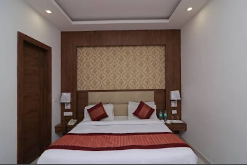Flagship Delhi Airport Era Hotels, Airport Delhi, Delhi Transit