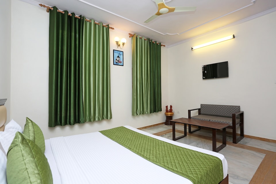 OYO 6708 Holiday Heaven Resort, Mansarovar, Jaipur