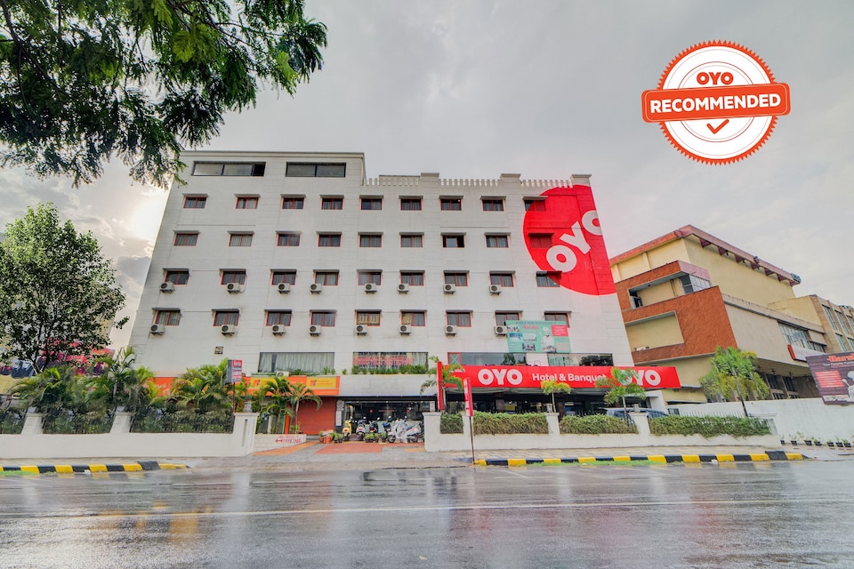 OYO Flagship 469 Kachiguda Railway Station, Himayatnagar-Kachiguda, Hyderabad
