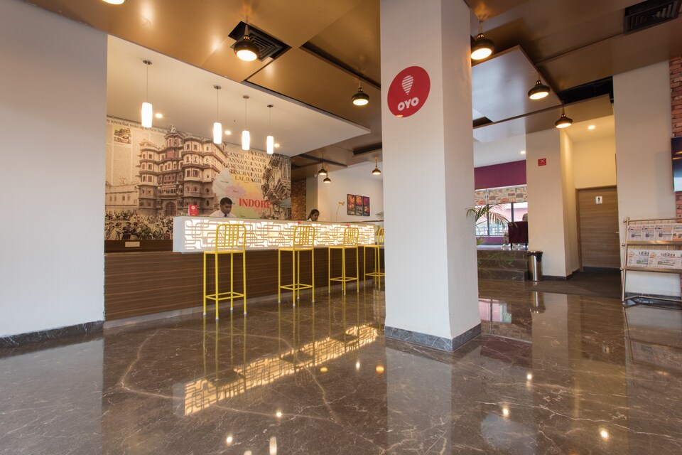 OYO 9045 Cosmopolitan Hotel, MG Road Indore, Indore