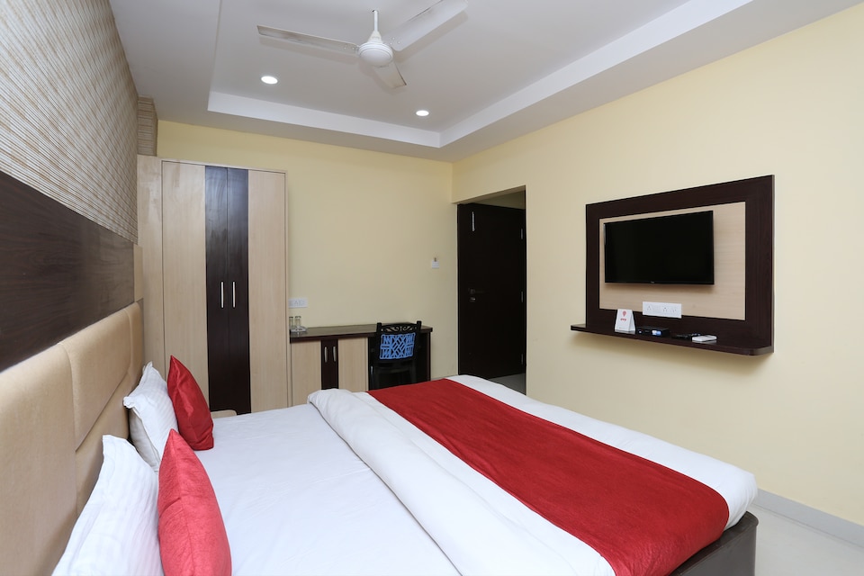 OYO 3803 Hotel Lal Quila, Patia Bhubaneswar, Bhubaneswar