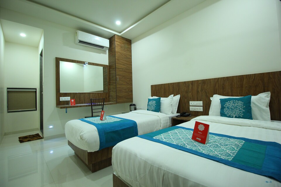 OYO 9112 Hotel Limra, Surat Railway Station, Surat