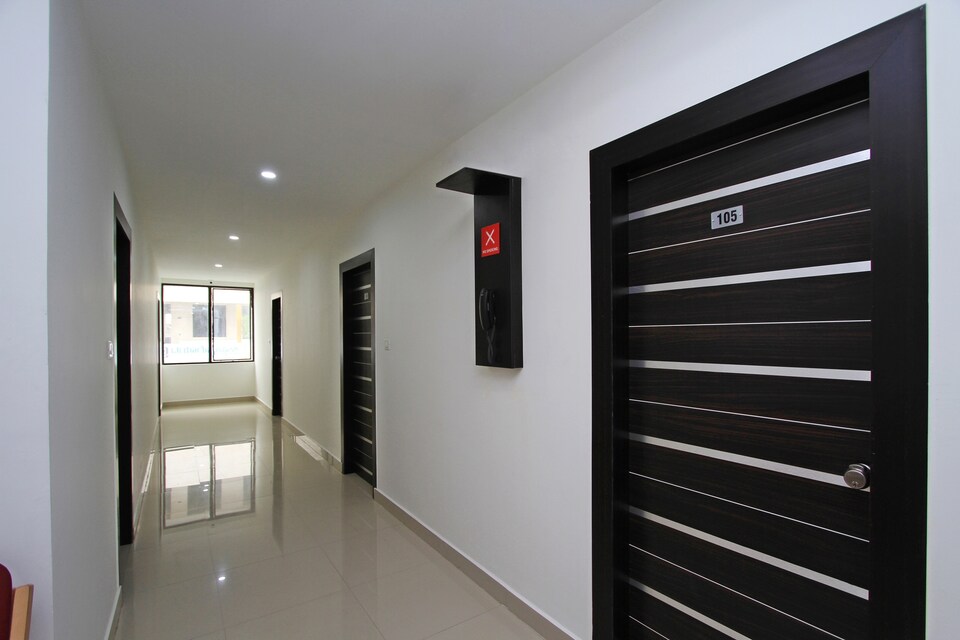 OYO 4733 Champion Residency, KR Puram Bangalore, Bangalore