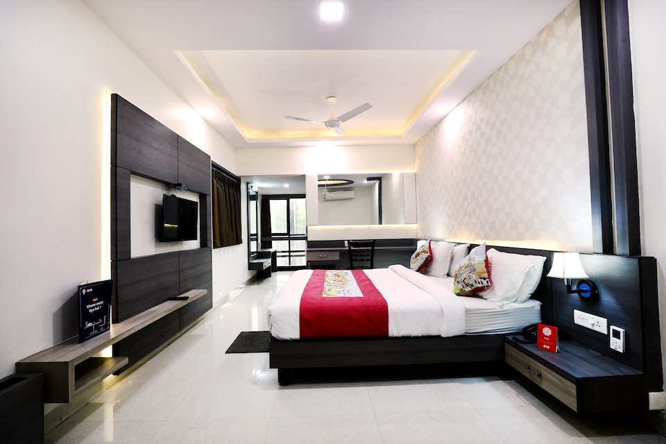 OYO 4203 Hotel Prsident, Hamidia Road Bhopal, Bhopal