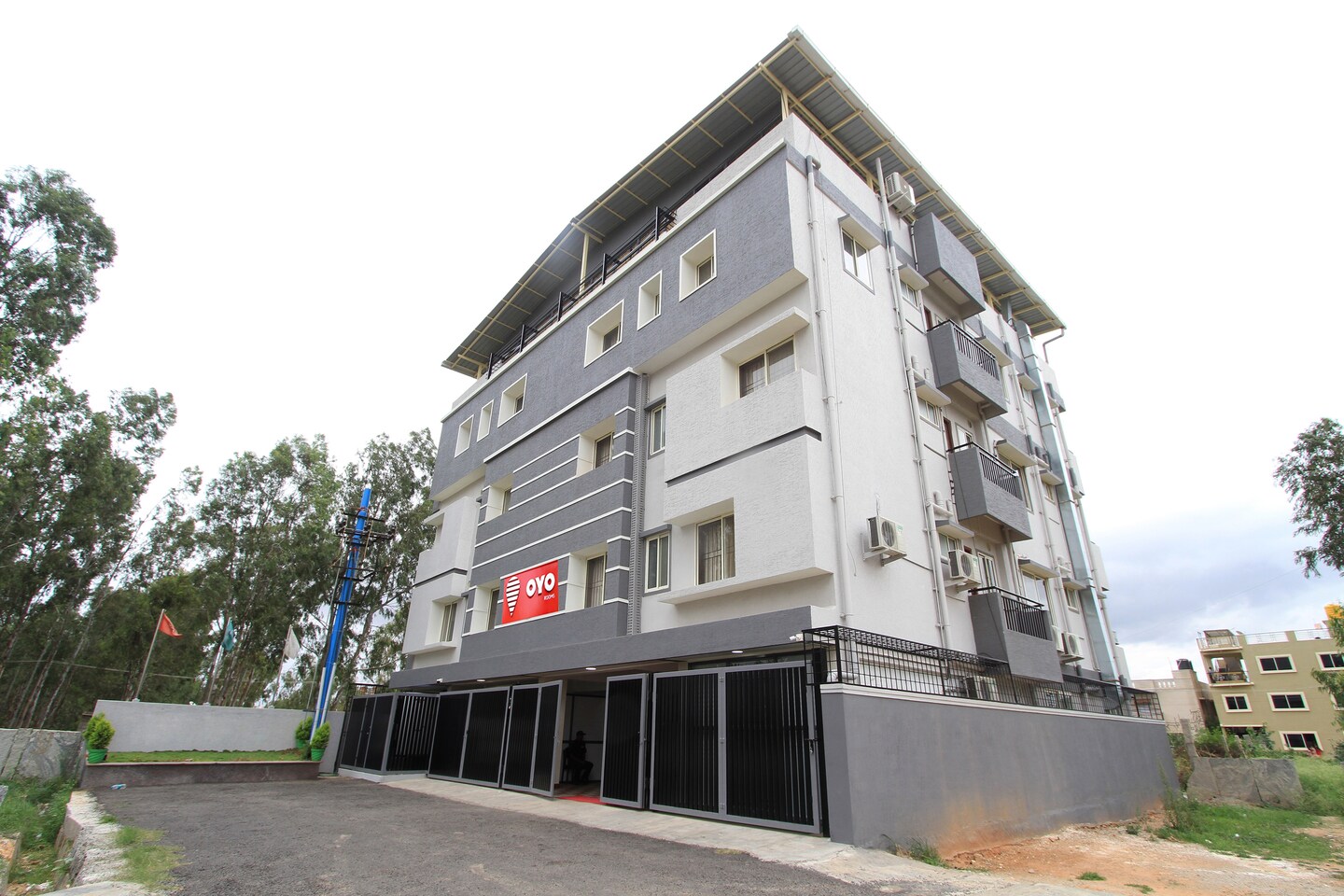 Promo 80 Off Oyo 4797 Lulu Hospitality 0 Visthar Kothanur - 