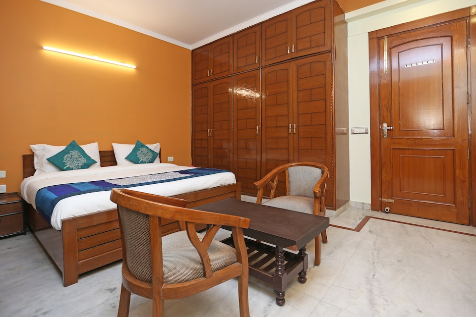 live on grg2834, Medanta, Gurgaon