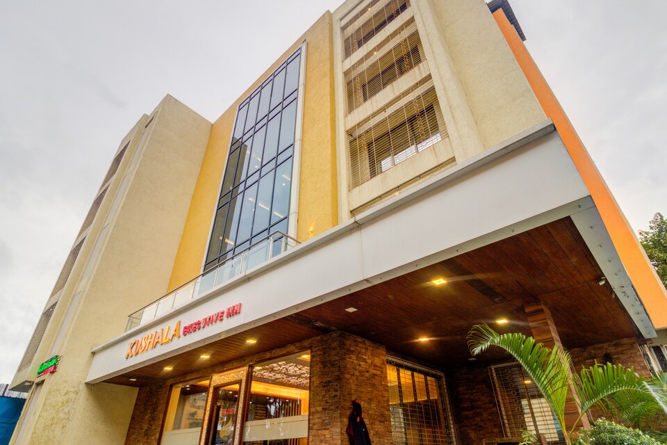 Capital O 7158 Hotel Kushala Executive Inn, Mumbai- Kalyan-Bhiwandi- Badalapur, Mumbai