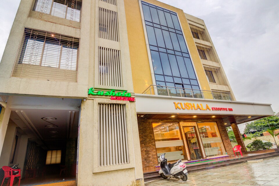 Capital O 7158 Hotel Kushala Executive Inn, Mumbai- Kalyan-Bhiwandi- Badalapur, Mumbai