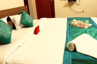 OYO Guest House Anamitra Guest House Near Mani Square