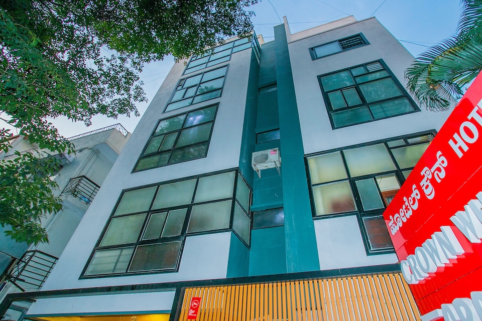 Capital O 5379 The Roy Grand Inns, Koramangala Sony World Signal, Bangalore