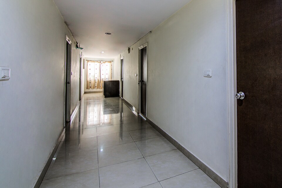 OYO 9207 Chakri Guest House, MVP Colony Visakhapatnam, Visakhapatnam
