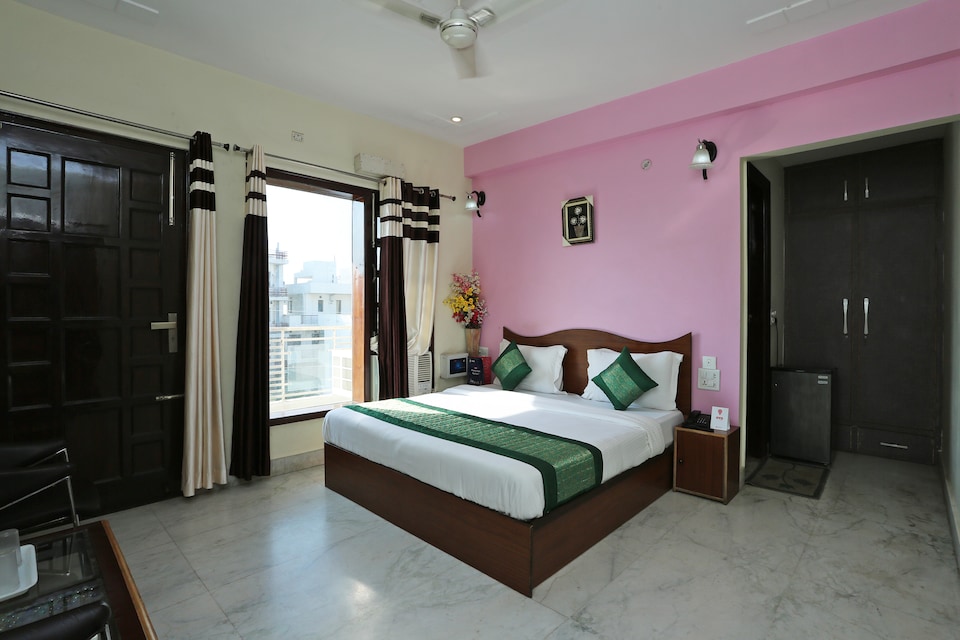 LIVE in GRG1238, Medanta, Gurgaon