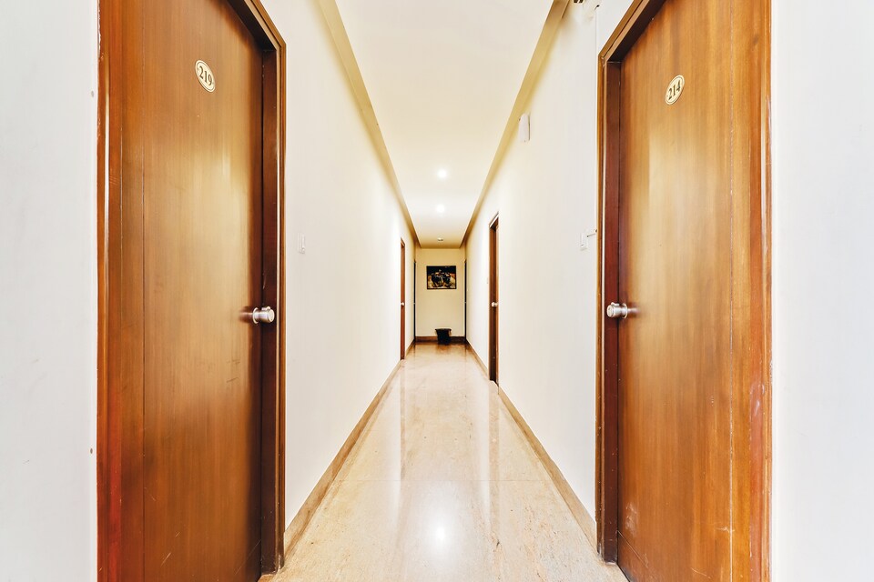 OYO 372 Orange Tree Residency, Indiranagar Extension Bangalore, Bangalore