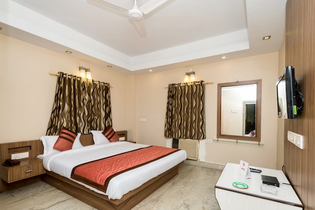 OYO Garia Near Kavi Nazrul Metro Station