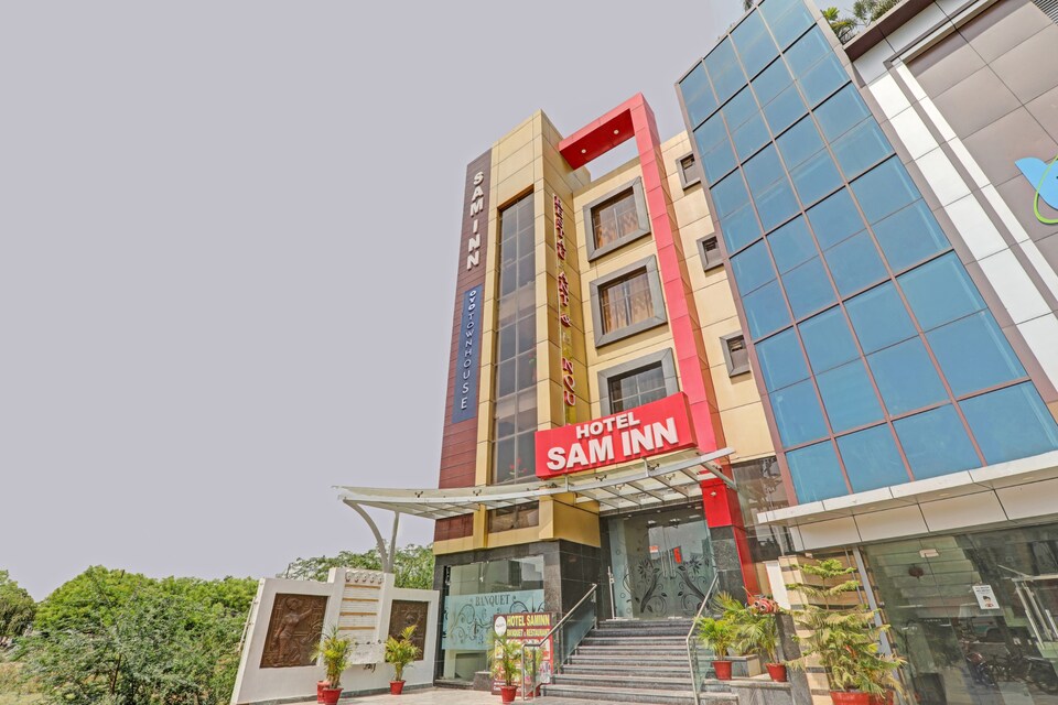 OYO Townhouse 6844 Sam Inn, Gomti Nagar Lucknow, लखनऊ