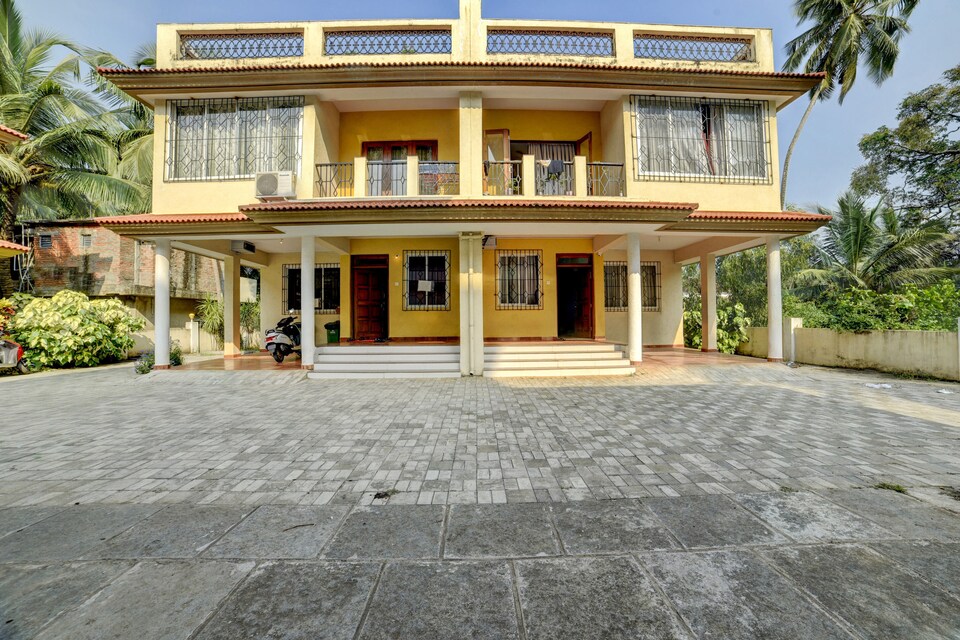 OYO 9218 Duplex Villa 4BHK Calangute Beach, Candolim Goa, Goa