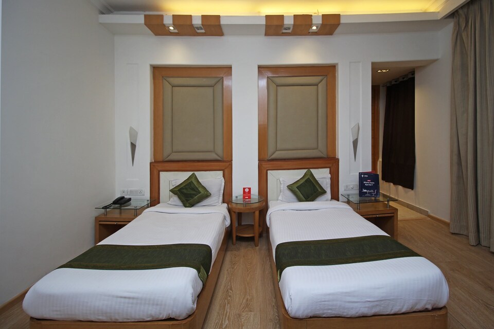OYO Aambson View Near Aravali Biodiversity Park, Cyber City, Gurgaon