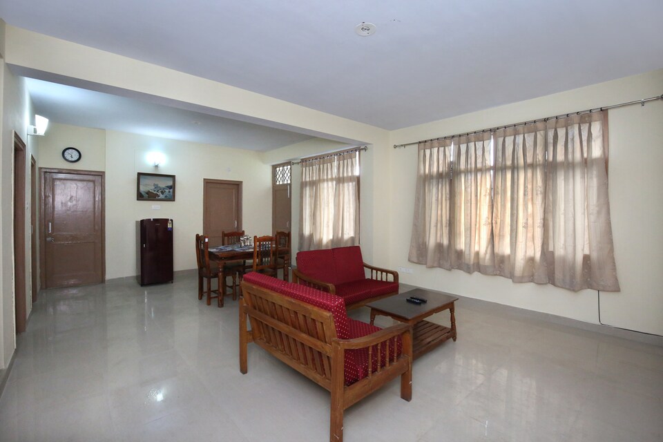 OYO 9200 Home Valley View 3BHK Villa, Sanjauli, Shimla